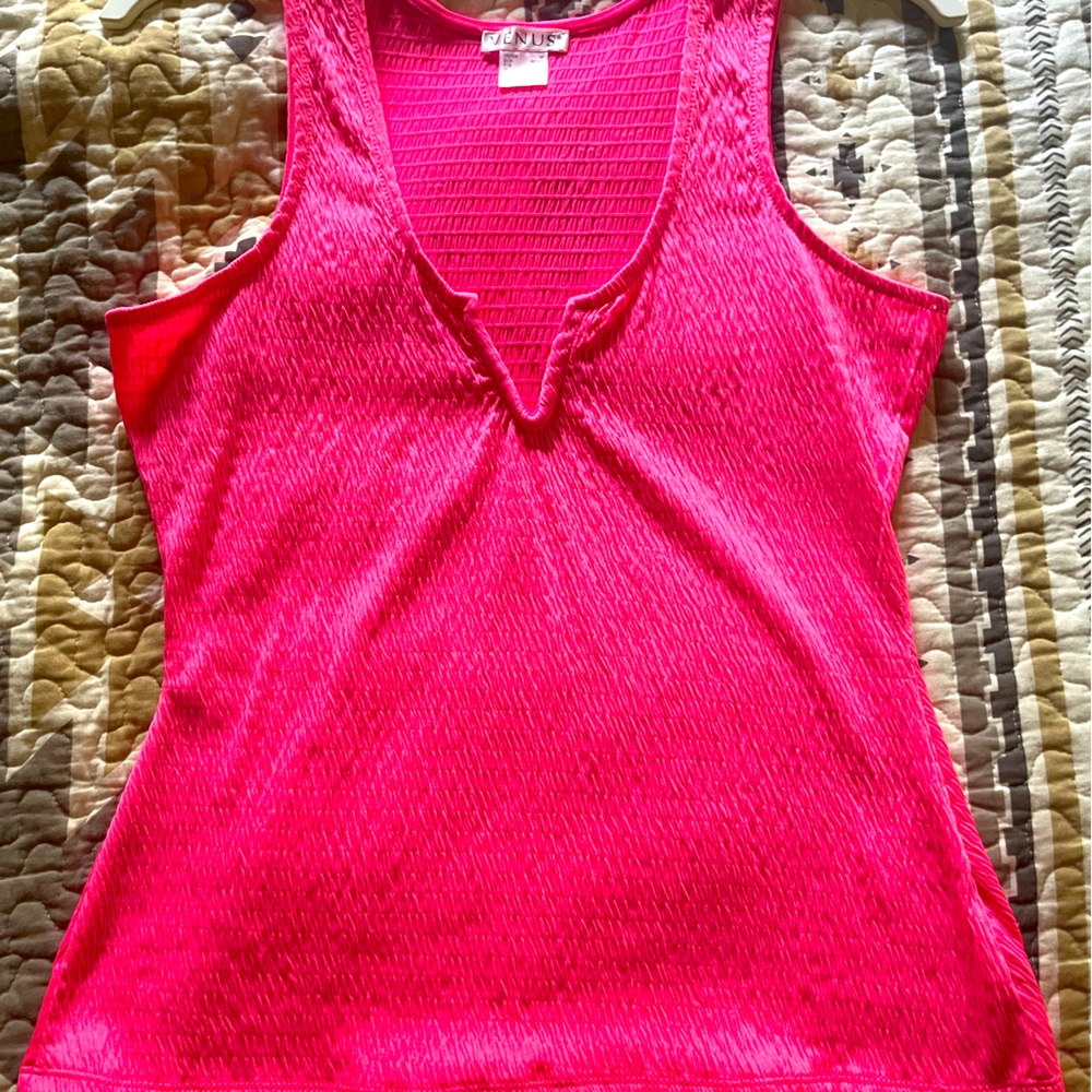 Brand new without tags, NBW hot pink Venus sleeveless stretch sexy dress top Med